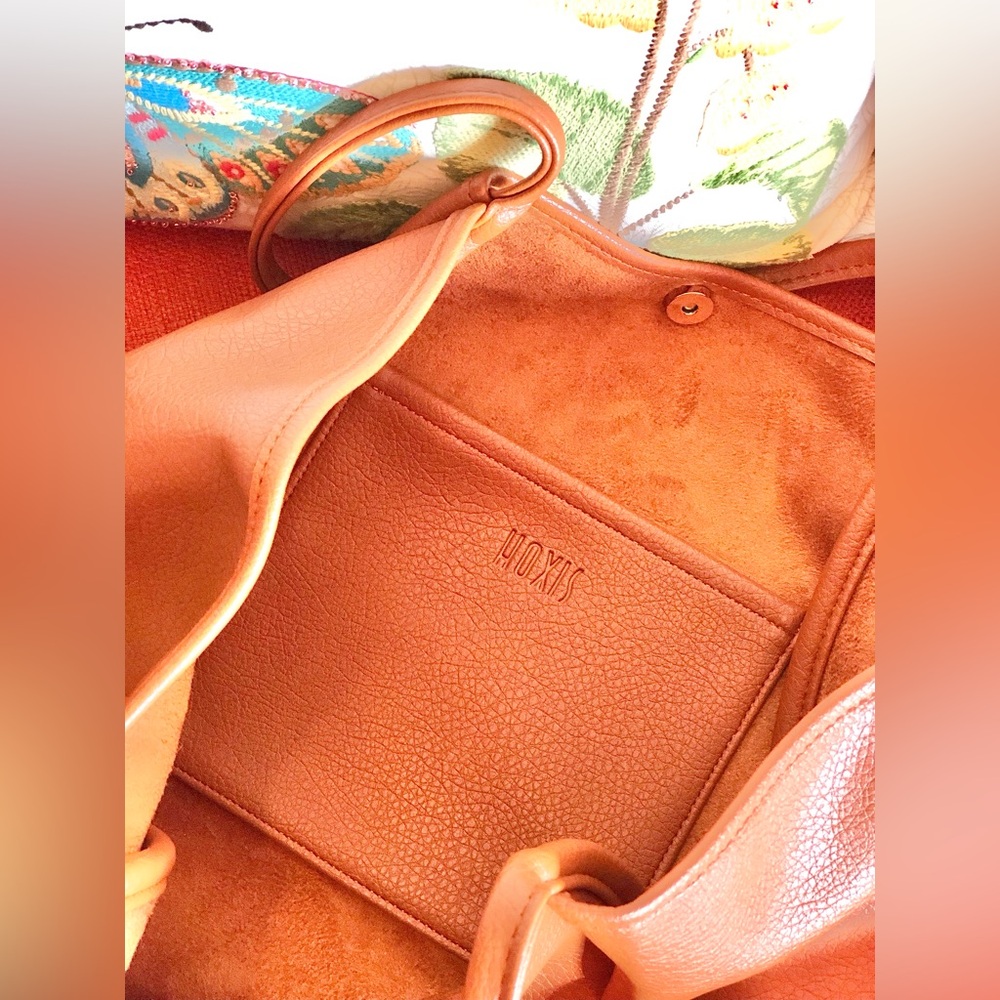 Hoxis Hesperidium Orange Vegan-Friendly PU Leather Extra Large Tote - Picture 3 of 7